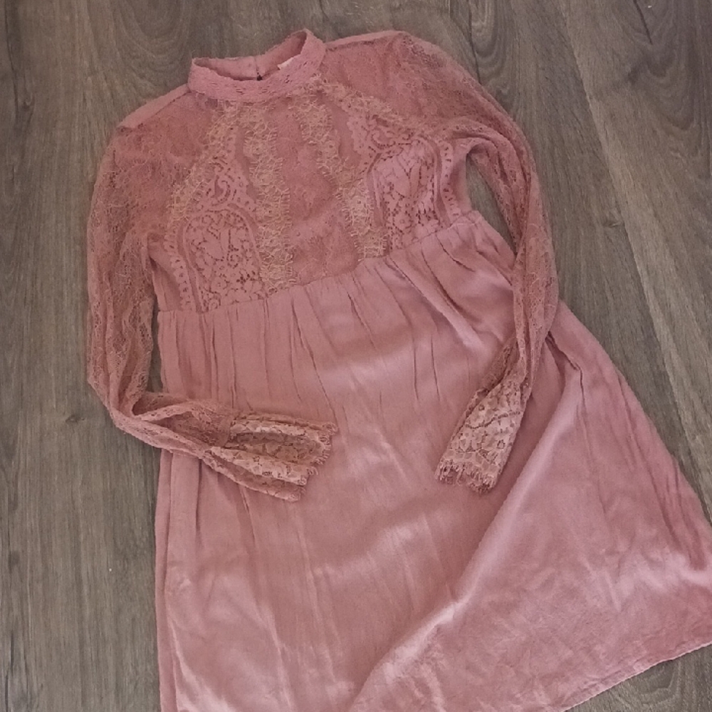 Altar'd State Rose Mauve Lace High-Neck Midi Dress